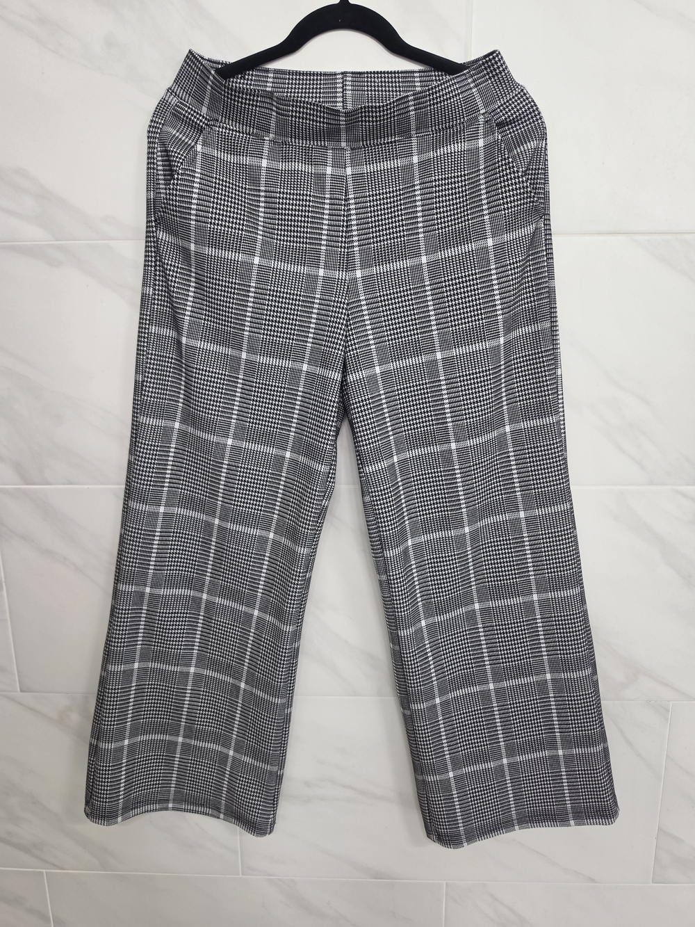 Serra Women's Black and White Glen Plaid Dress Pants